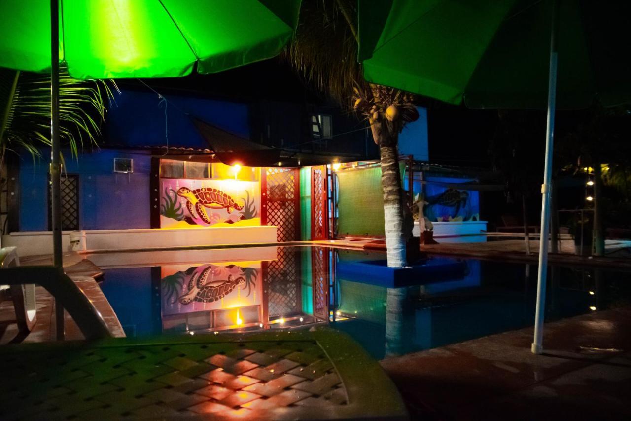 فندق Lo De Reyes Monterrico Y Sipacate Las Quechas المظهر الخارجي الصورة